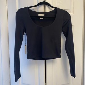 🆕 Aritzia Babaton Contour Top